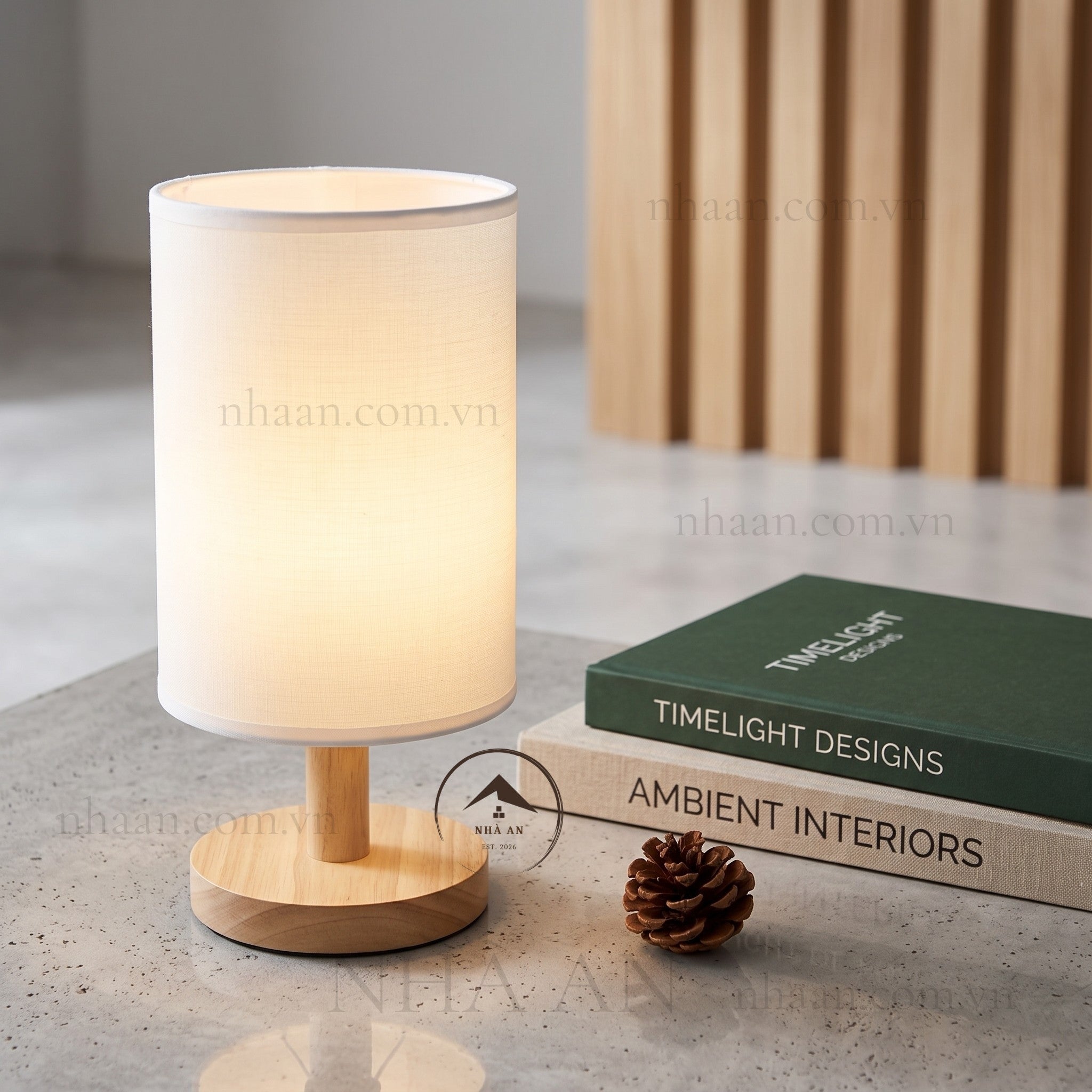 ĐÈN TRỤ GỖ ĐƠN GIẢN - NHÀ AN