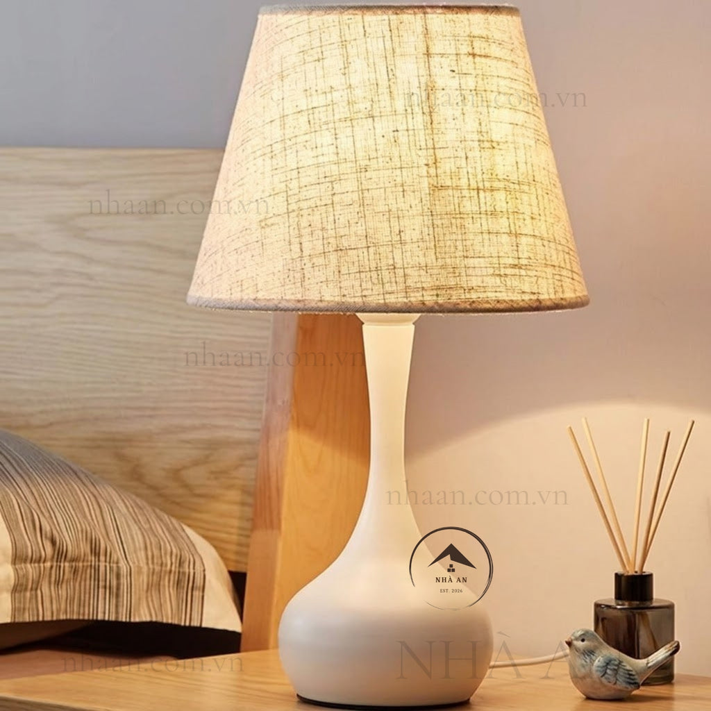 ĐÈN BẦU CỔ ĐIỂN